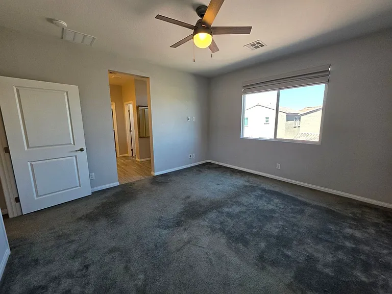 9852 Fisher Bay Ct — Photo 34