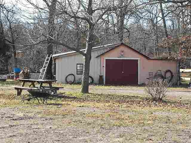 2nd image of 17962 Independence Rd