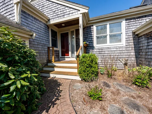 46 Blueberry Path Village, Yarmouth Port, MA 02675