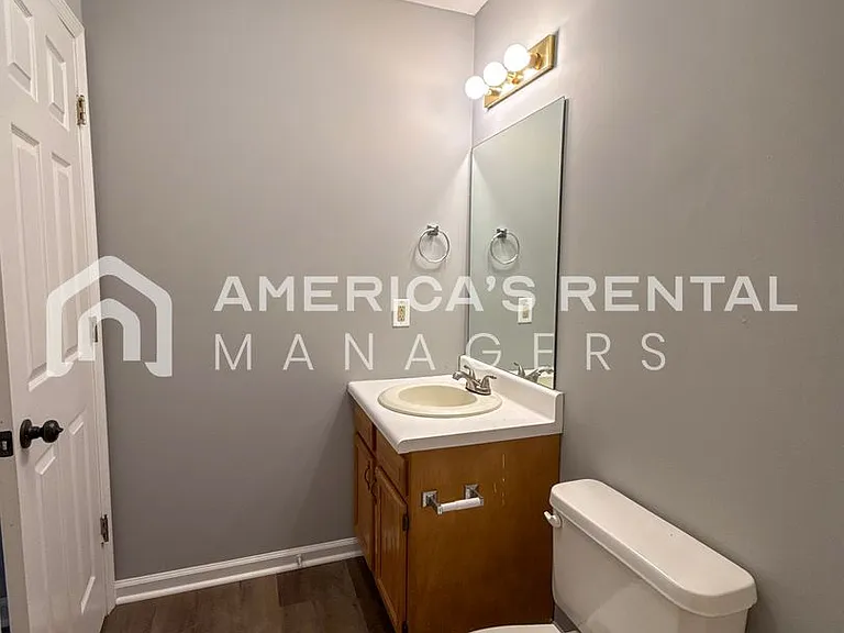 430 Canterbury Rd #F — Photo 13