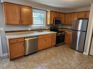 39 Wordsworth St, Portland, ME 04103