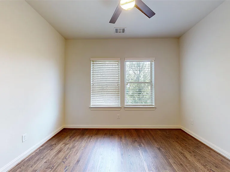 1708 Upland Lakes — Photo 31
