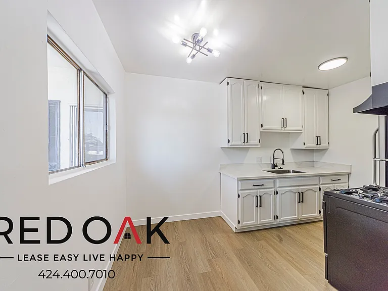 252 W Elm Ave #O — Photo 3