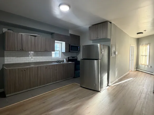 65-67 Robin St, Providence, RI