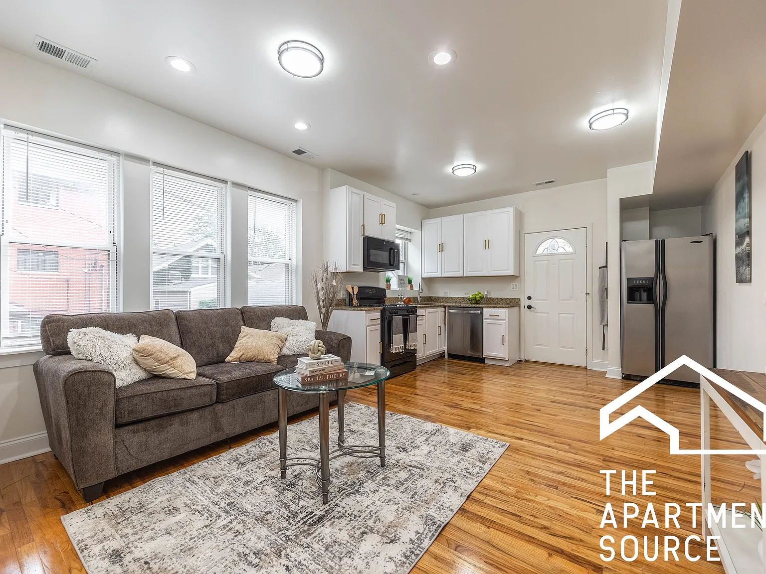 2 bed, 1050 sqft, $2,325 — Photo 3