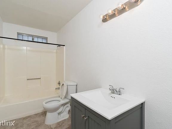 4368 N Brix 8