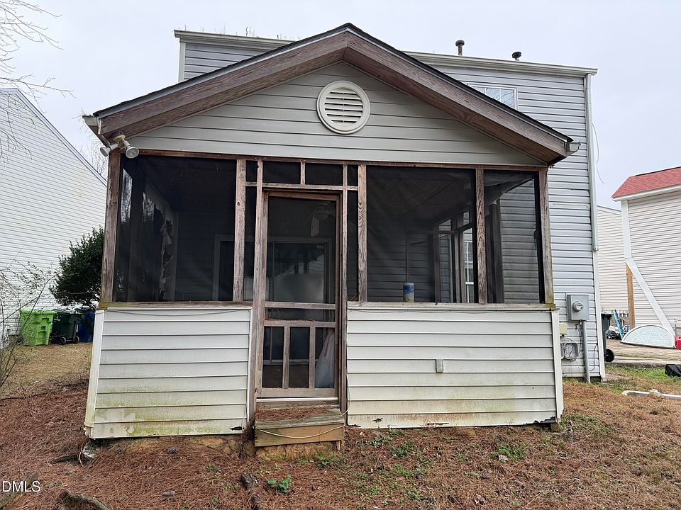 2nd image of 2809 Delco Ct