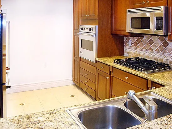 10640 Woodbridge St #107 — Photo 8