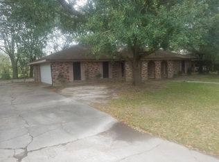 120 Cynthia St, Rayne, LA 70578