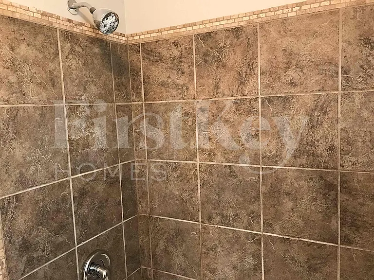 924 10th St SW — Photo 10