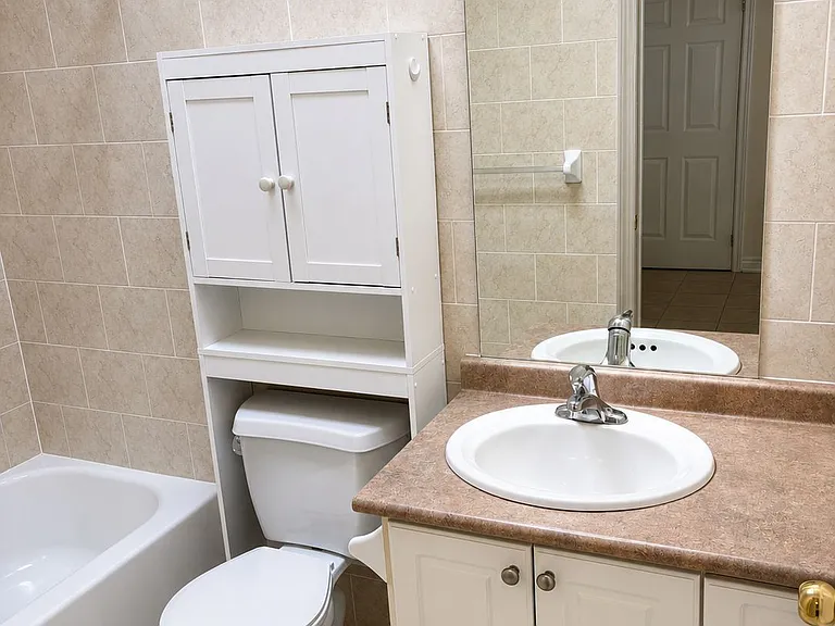 1898 Danforth Ave #302 — Photo 8