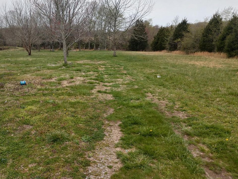 2nd image of 437 Nubia Rd