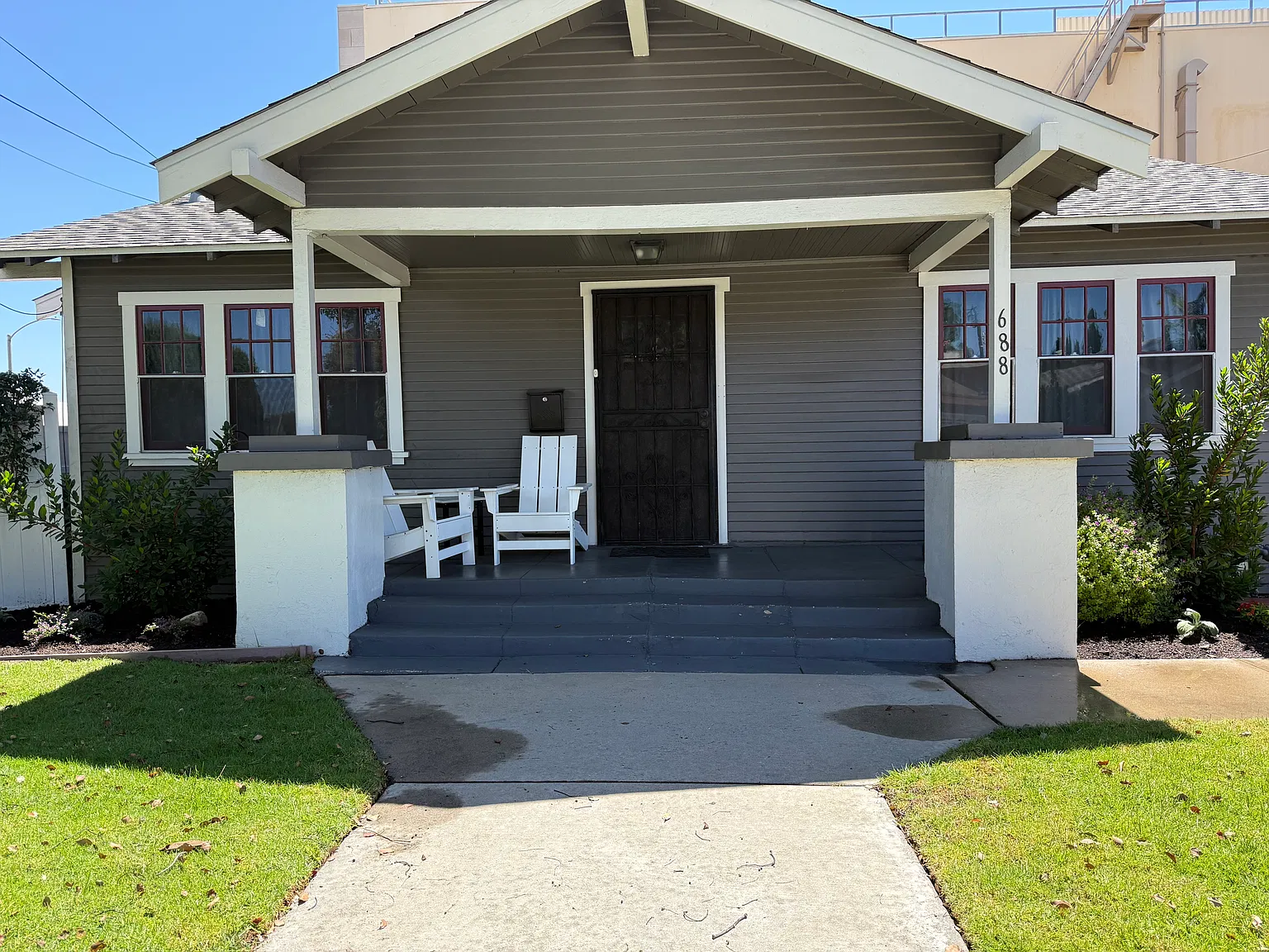 688 Mira Mar Ave — Photo 1