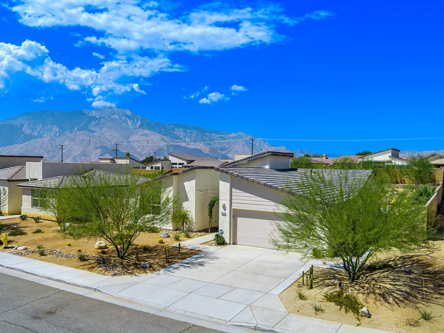 3 bed, 1707 sqft, $5,600 — Photo 3