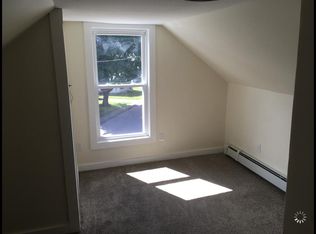 8 Camden St #B, Rockland, ME 04841