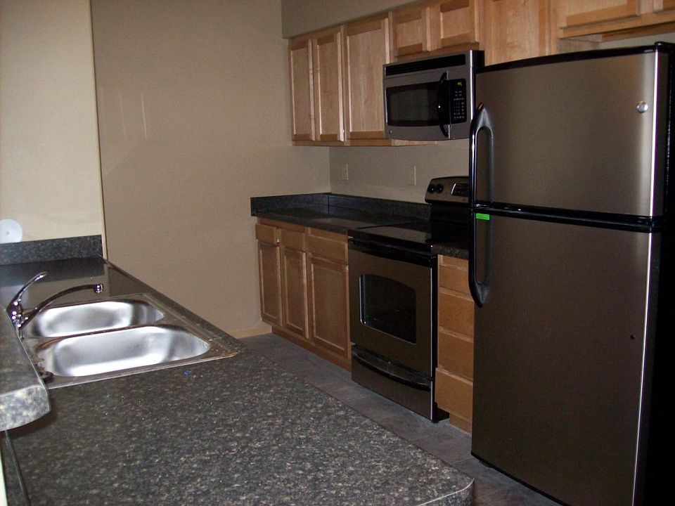 2nd image of 511 N Gilbert St