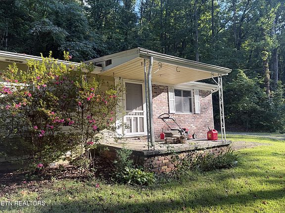 2nd image of 2832 Rifle Range Dr