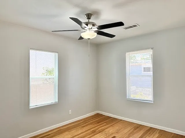 317 Morningside Dr SE — Photo 33