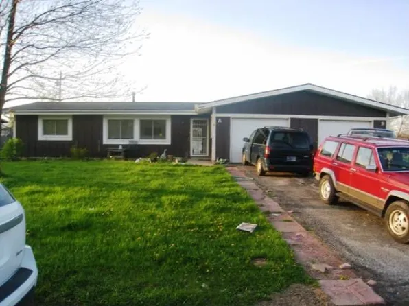 401 Sable Dr, Valparaiso, IN 46385