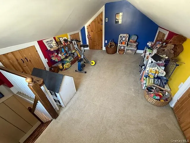 225 Christian Ave — Photo 20