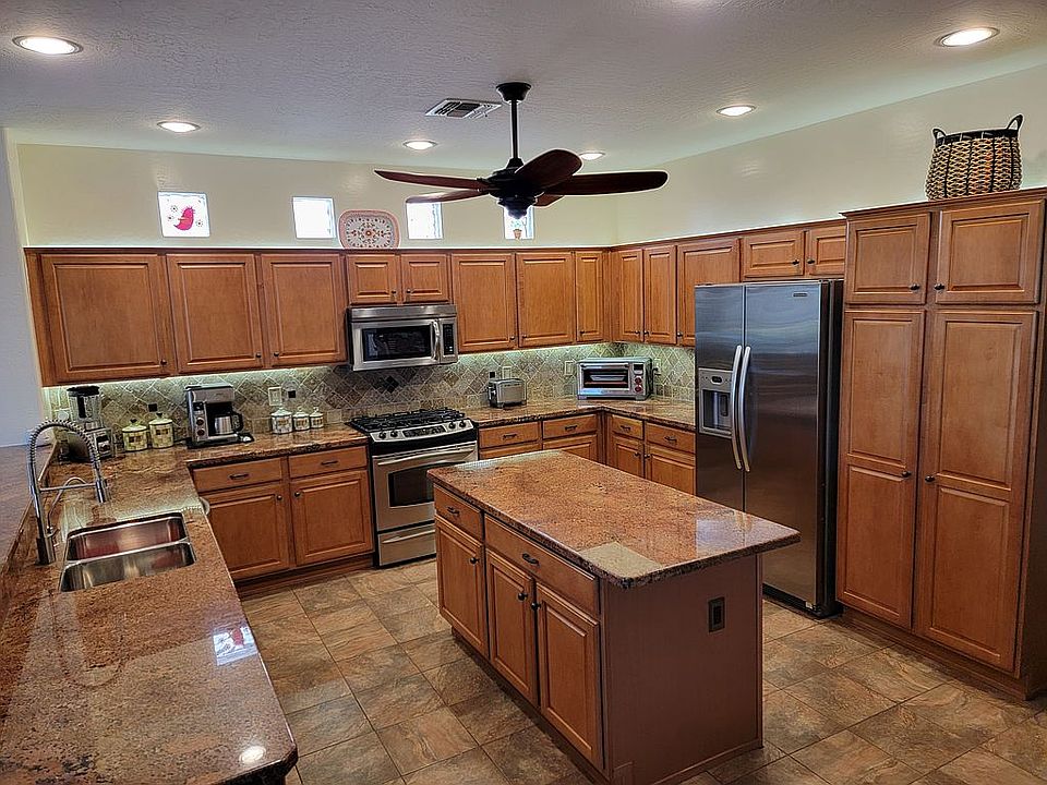 24607 S Lakeway Cir SE, Sun Lakes, AZ 85248 Zillow