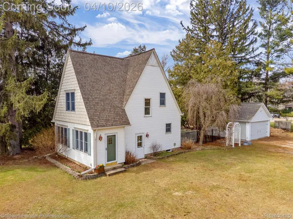 6516 Church St, Clarkston, MI 48346