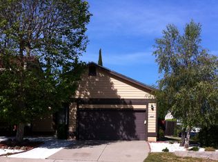 202 Brighton St, Hercules, CA 94547