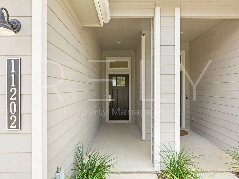 11202 Gadsen Ln #67 — Photo 4