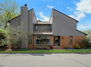 21 Shelley Pl, Morristown, NJ 07960