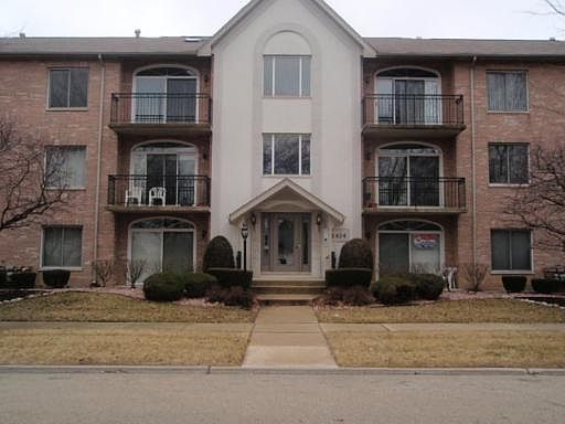 1st image of 9424 S 77th Ct APT 1D