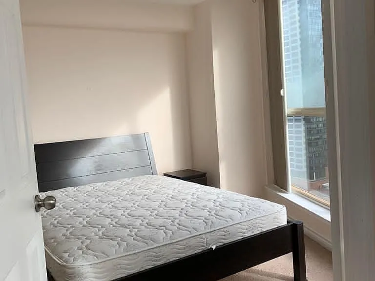 1055 Bay St #2210 — Photo 12