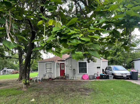 1036 Davis St N, Sulphur Springs, TX 75482