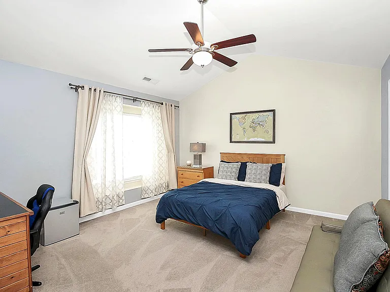 2292 Hanover Ct — Photo 16