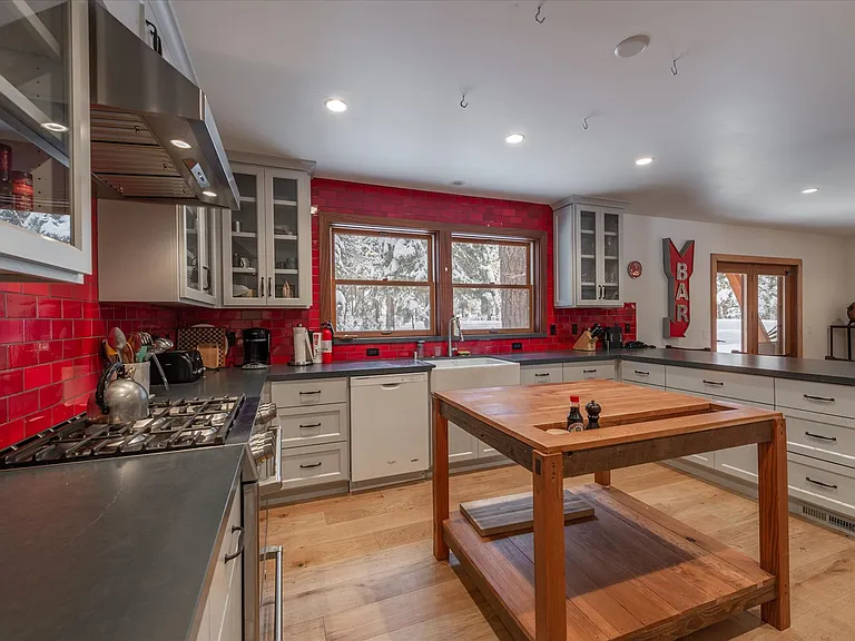 6665 McKinney Ct — Photo 15