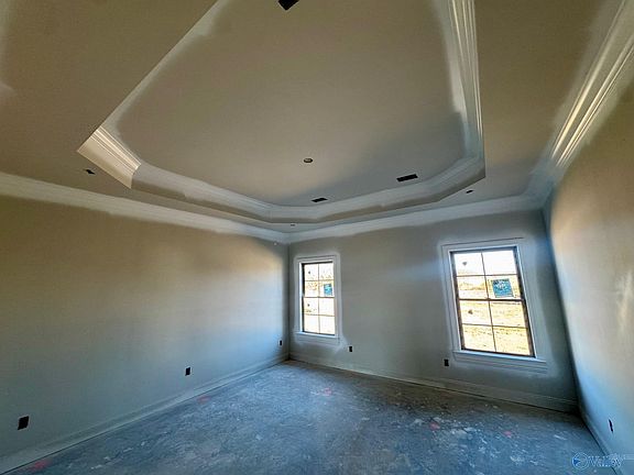 2nd image of 8055 State Line Rd