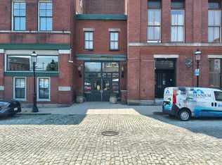 172 Middle St APT 406, Lowell, MA 01852