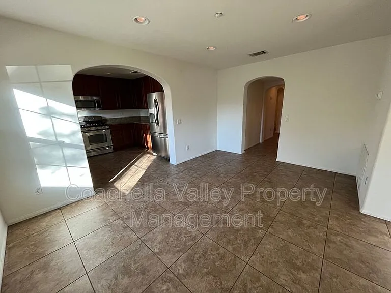 235 Paseo Gregario — Photo 5