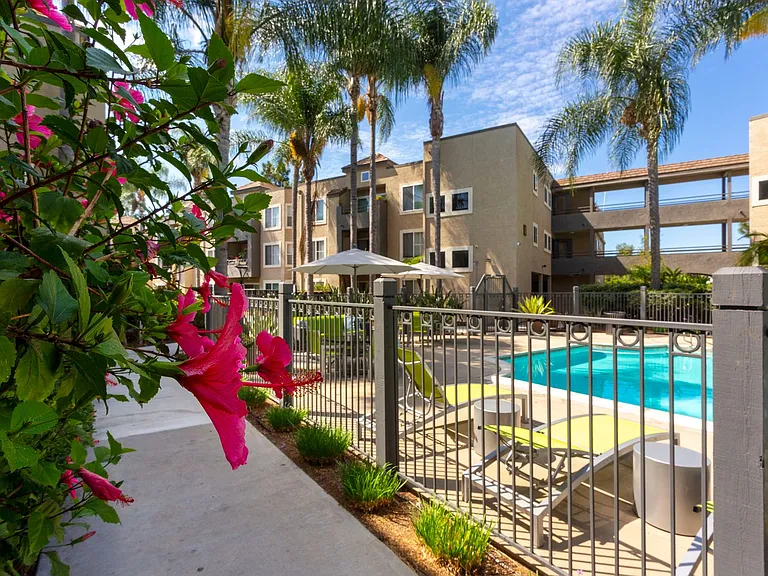 Mission Pacific Apartments — Photo 36