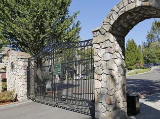 810 Springtree Ln, West Linn, OR 97068