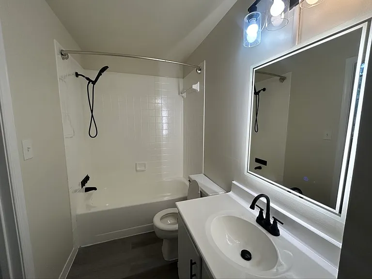 Vernon Homes — Photo 44
