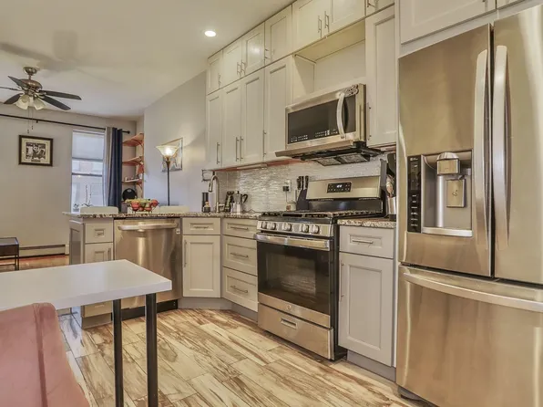 70 Park Avenue image 11 of 21