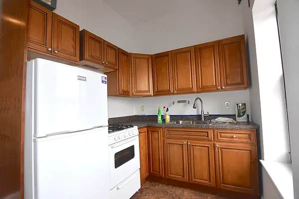 Rented by Triplemint | media 8