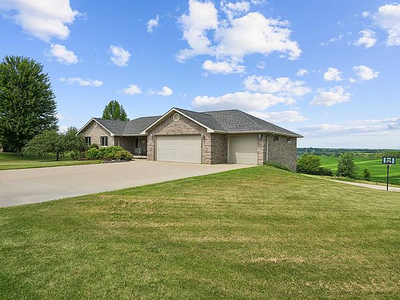 3rd image of 8423 Southern Hills Ct