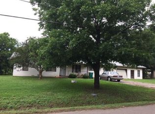 1316 Cloverleaf Rd, Waco, TX 76705