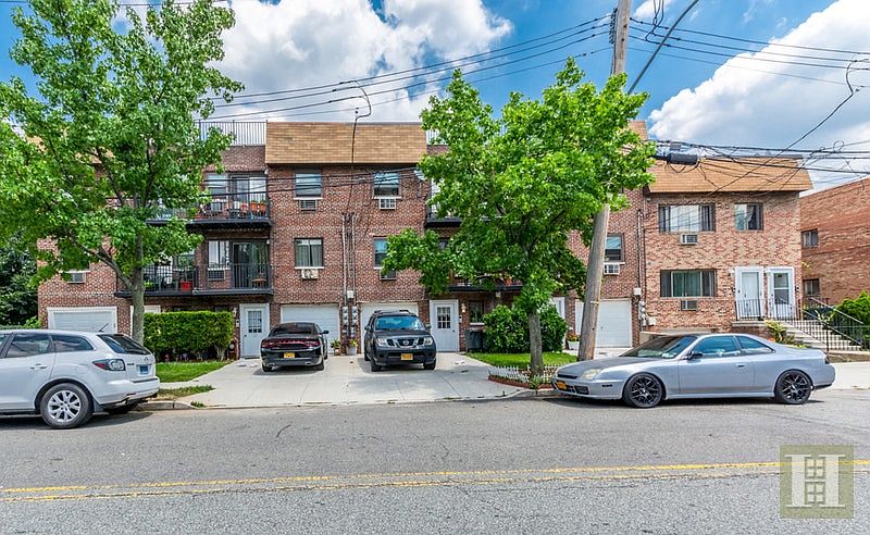 2nd image of 272 Buttrick Ave #Kk1
