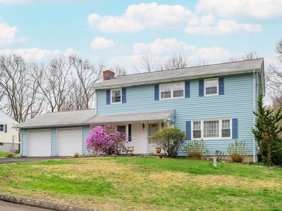 3 Mohawk Circle, Danbury, CT, 06811