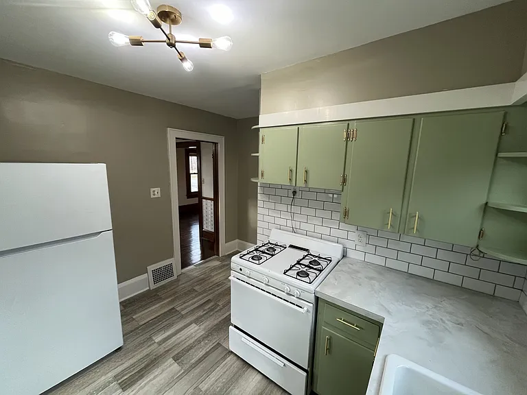 3066 Oak St — Photo 11