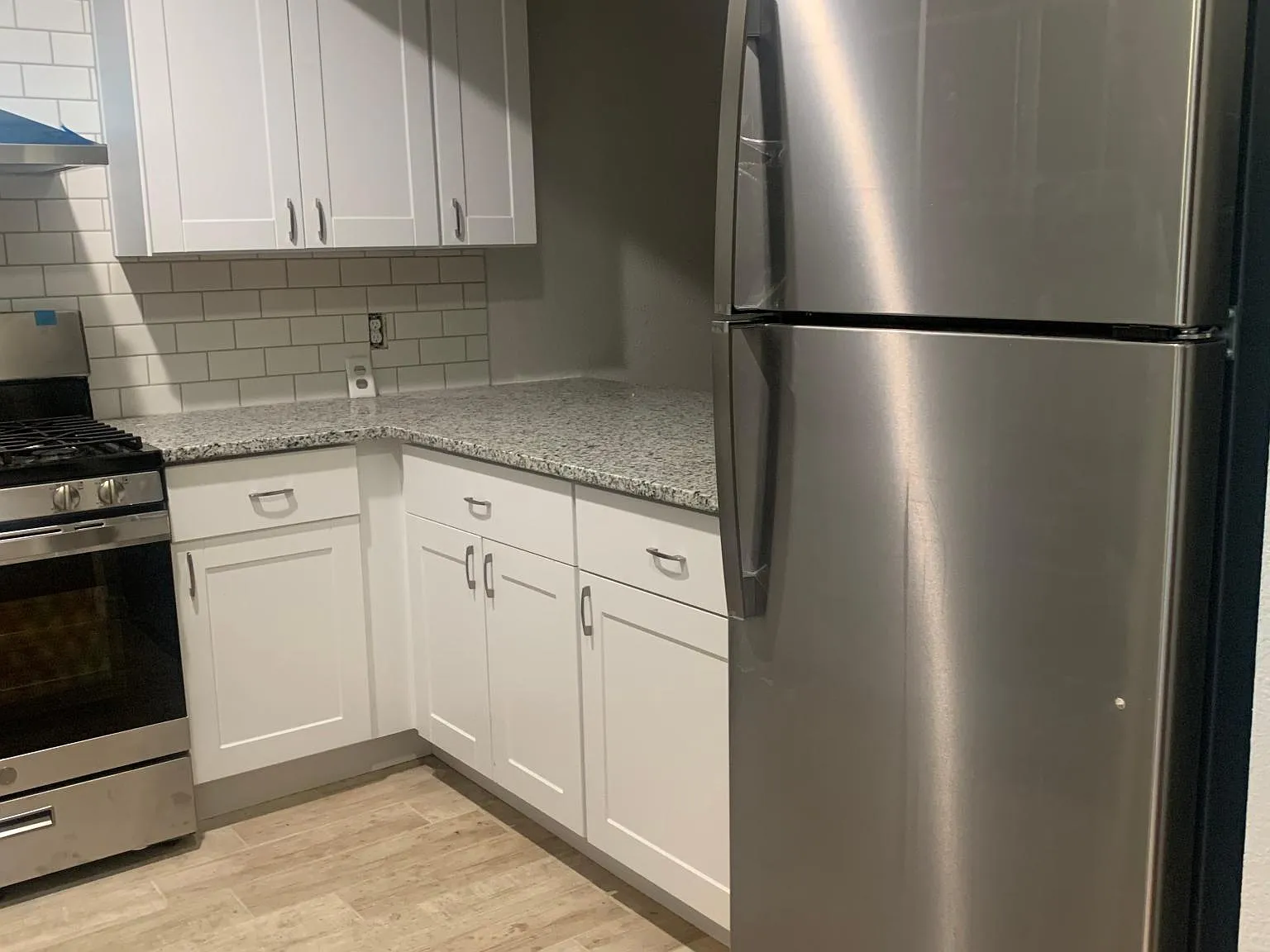2 bed, 800 sqft, $1,295 — Photo 2
