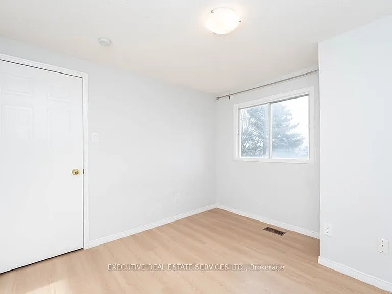 11 Upland Dr #UPPER — Photo 27