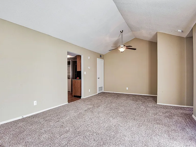 9320 S College Ave — Photo 43